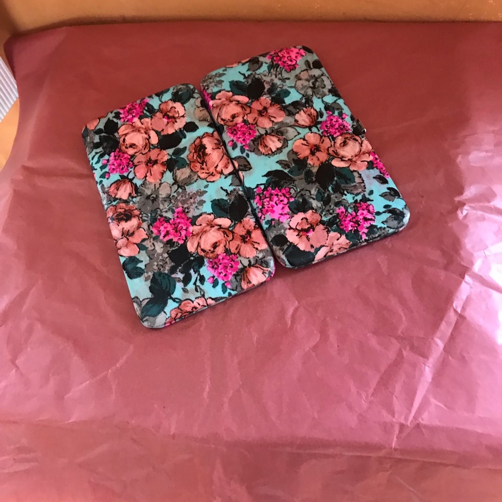 Wallet - Picture 4 of 4